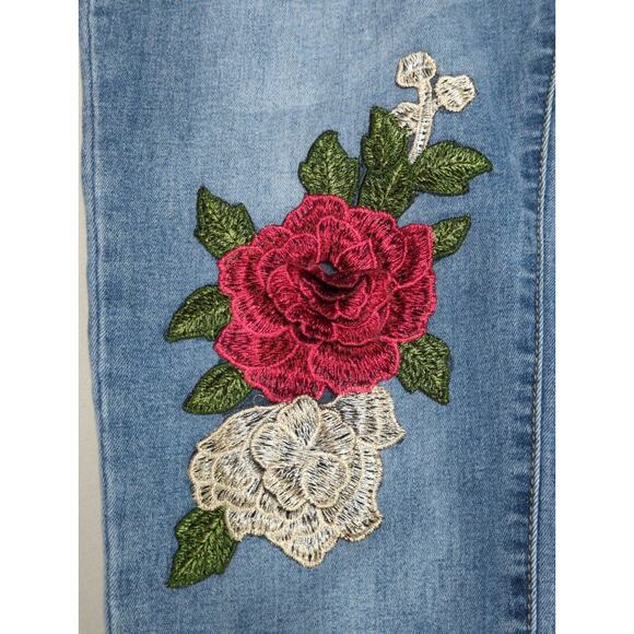 Masseys Rose Embroidered Distressed Skinny Jeans Blue Denim Size 14 - Picture 9 of 16